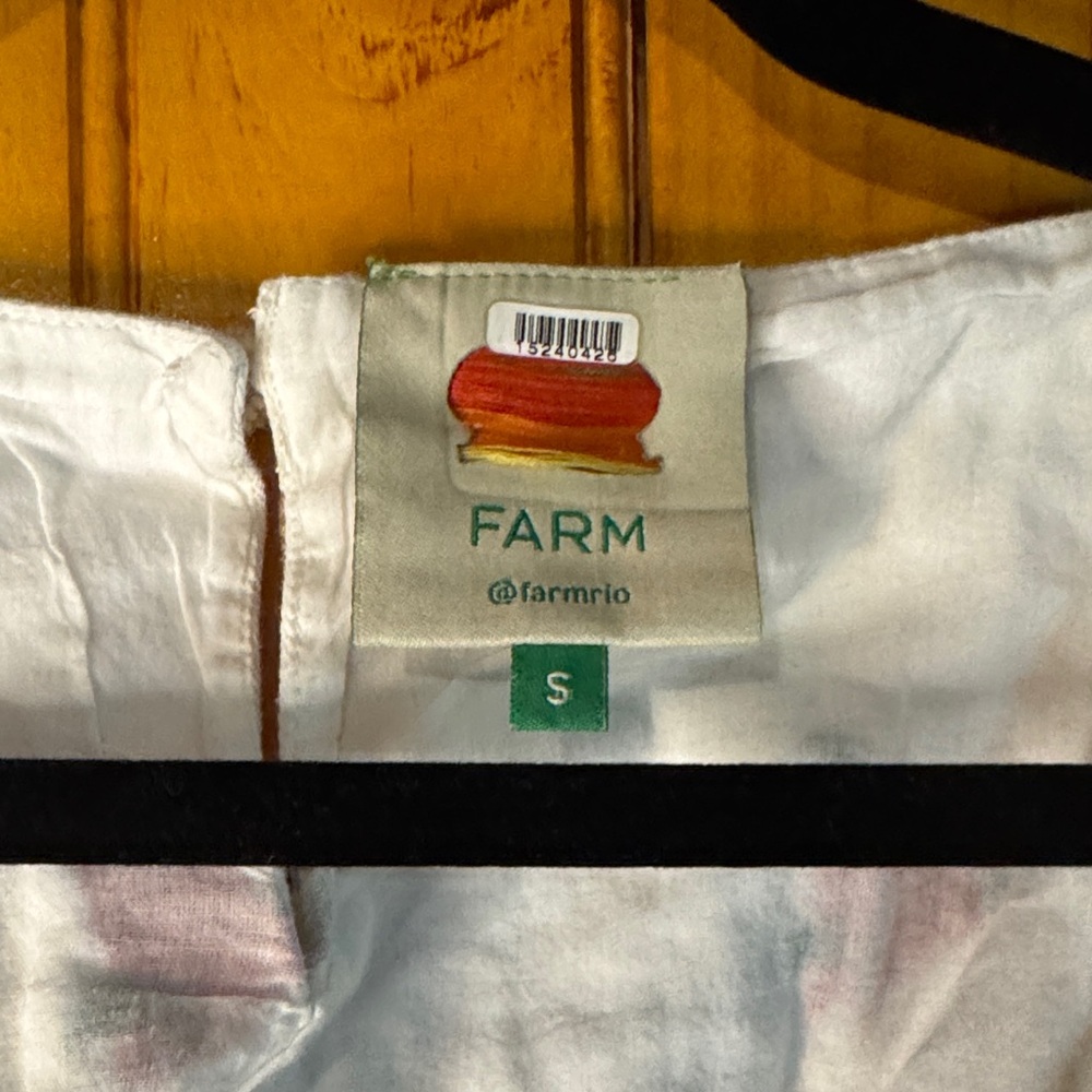 FARM Rio White Blouse with Embroidered Floral Print - Picture 2 of 8
